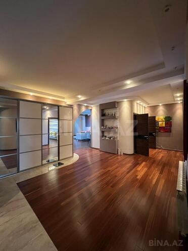 Продаётся 4-комн. новостройка 183 м², м. Низами, photo 11 from 18