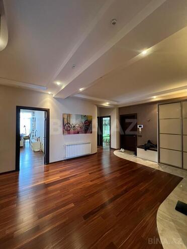 Продаётся 4-комн. новостройка 183 м², м. Низами, photo 10 from 18