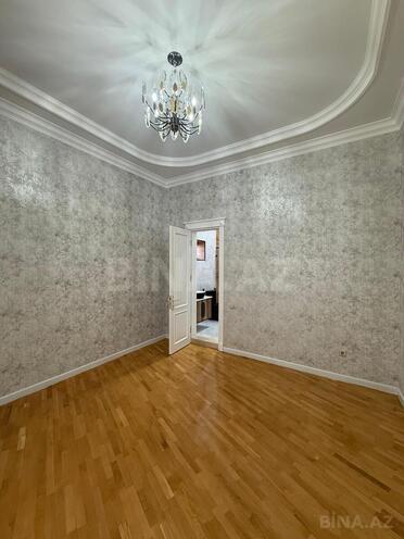 Продаётся 7-комн. дом/дача 450 м², м. Насими, photo 19 from 32