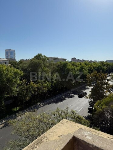 Продаётся 3-комн. вторичка 70 м², Насиминский  р., photo 3 from 13