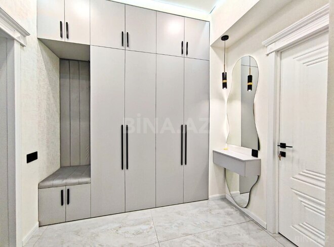 Продаётся 3-комн. новостройка 62 м², м. Кара Караев, photo 1 from 17