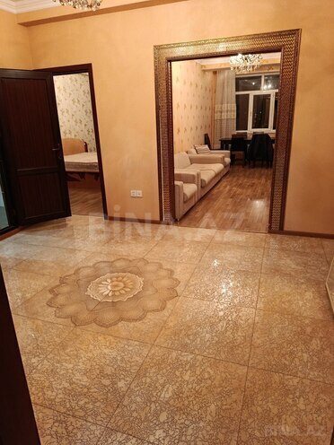 Сдаётся 3-комн. новостройка 130 м², м. Иншаатчылар, photo 3 from 12