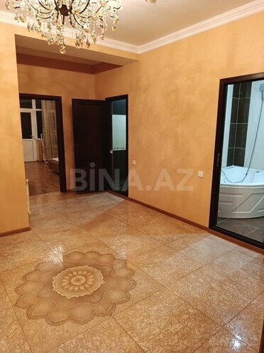 Сдаётся 3-комн. новостройка 130 м², м. Иншаатчылар, photo 6 from 12