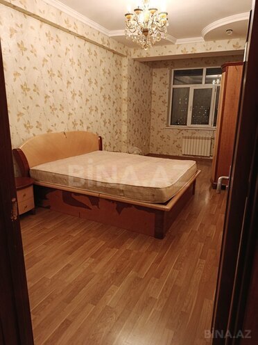 Сдаётся 3-комн. новостройка 130 м², м. Иншаатчылар, photo 4 from 12