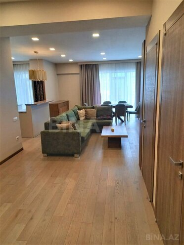 Сдаётся 3-комн. новостройка 120 м², м. Низами, photo 4 from 24