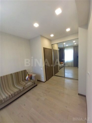 Сдаётся 3-комн. новостройка 120 м², м. Низами, photo 17 from 24