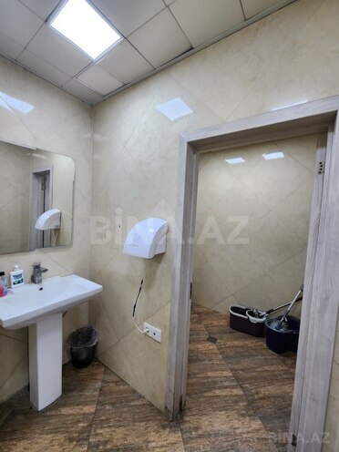 Сдаётся 7-комн. офис 380 м², м. Низами, photo 3 from 19