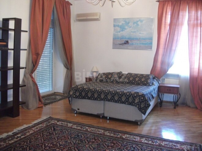 Продаётся 3-комн. вторичка 110 м², Насиминский  р., photo 7 from 21