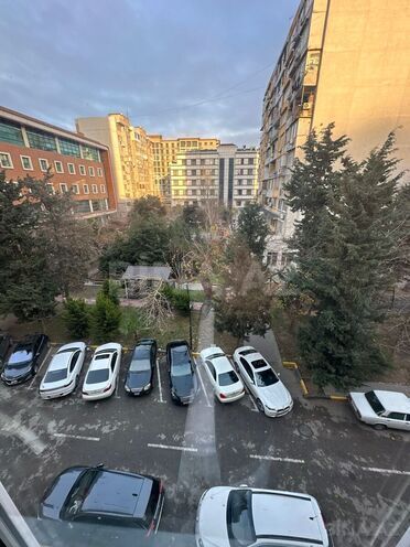 Продаётся 2-комн. вторичка 55 м², Насиминский  р., photo 13 from 14