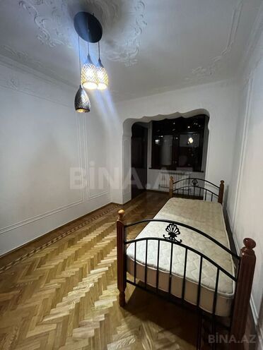 Satılır 4 otaqlı köhnə tikili 110 m², Nəsimi r., photo 11 from 19