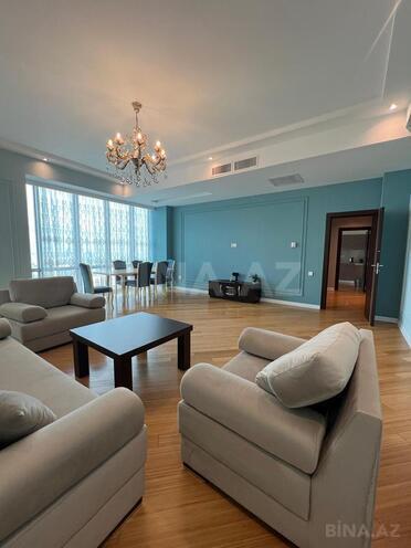 Сдаётся 3-комн. новостройка 156 м², м. Элмляр Академиясы, photo 1 from 16