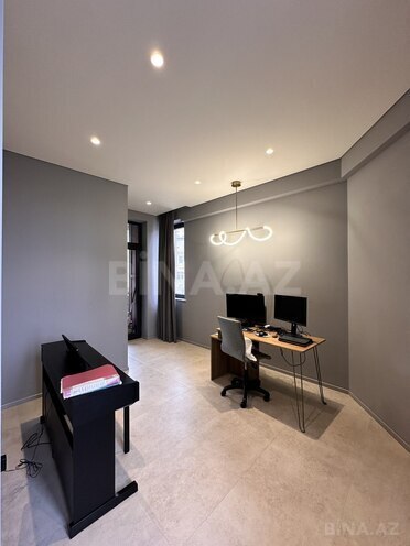 Продаётся 3-комн. новостройка 115 м², м. Элмляр Академиясы, photo 10 from 18