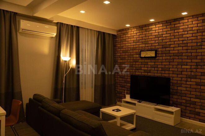 İcarəyə verilir 2 otaqlı köhnə tikili 84 m², Sahil m., photo 12 from 14