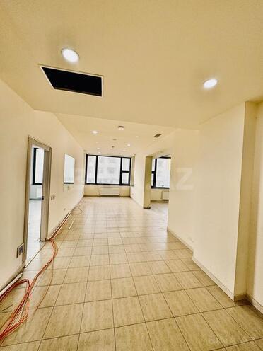 Сдаётся 15-комн. офис 1 000 м², м. Гянджлик, photo 24 from 31