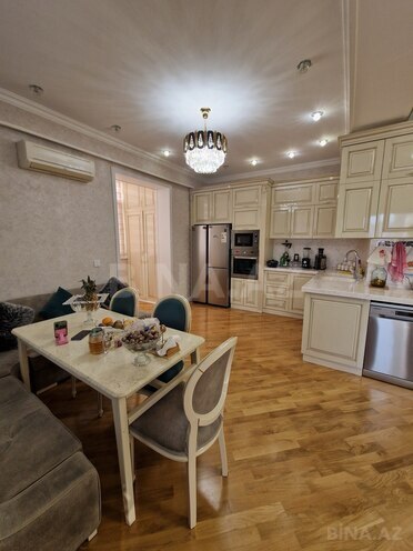 Продаётся 5-комн. новостройка 250 м², photo 18 from 32