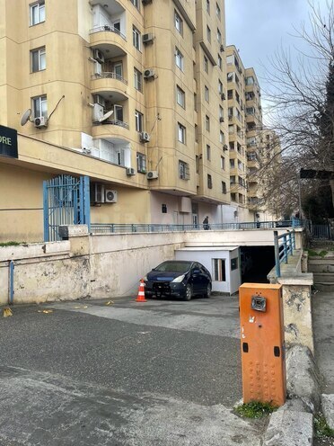 Продаётся  гараж 25 м², м. Иншаатчылар, photo 3 from 4