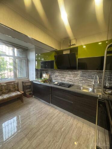 Продаётся 4-комн. вторичка 110 м², м. Азадлыг проспекти, photo 3 from 21