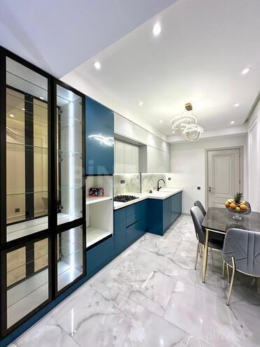 Satılır 3 otaqlı yeni tikili 130 m², İnşaatçılar m., photo 8 from 11
