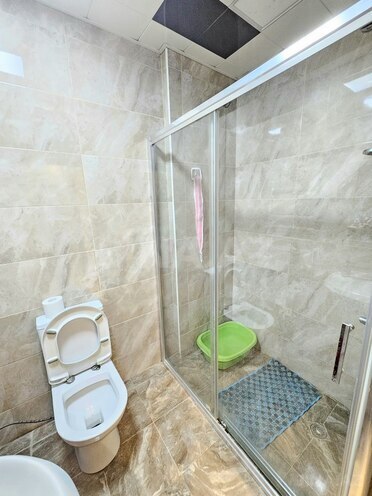 Сдаётся 3-комн. новостройка 95 м², м. Кара Караев, photo 21 from 24