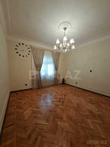Satılır 2 otaqlı köhnə tikili 54 m², Yasamal q., photo 10 from 19