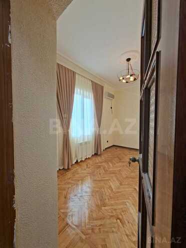 Satılır 2 otaqlı köhnə tikili 54 m², Yasamal q., photo 13 from 19