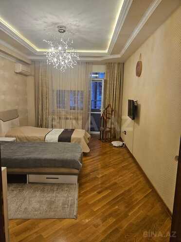 Сдаётся 3-комн. новостройка 170 м², м. Нариман Нариманов, photo 11 from 19