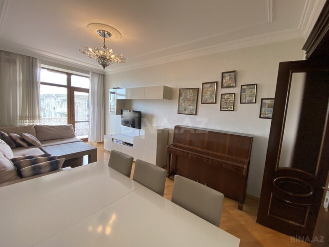 Satılır 2 otaqlı köhnə tikili 60 m², Yasamal r., photo 12 from 16