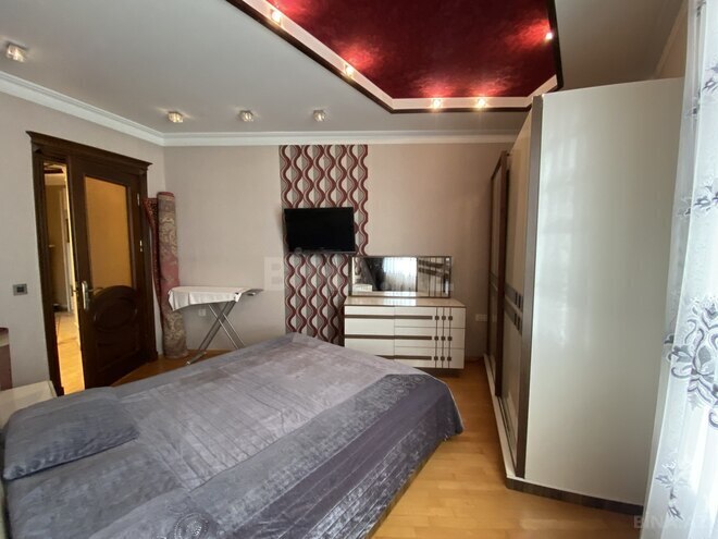 Satılır 2 otaqlı köhnə tikili 60 m², Yasamal r., photo 10 from 16