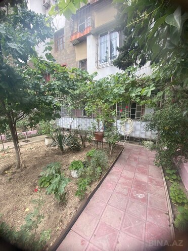 Продаётся 3-комн. вторичка 70 м², м. Кара Караев, photo 13 from 17