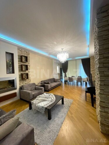 Продаётся 3-комн. новостройка 165 м², м. Элмляр Академиясы, photo 1 from 11