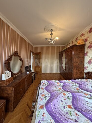 Satılır 4 otaqlı köhnə tikili 100 m², Bakıxanov q., photo 13 from 30