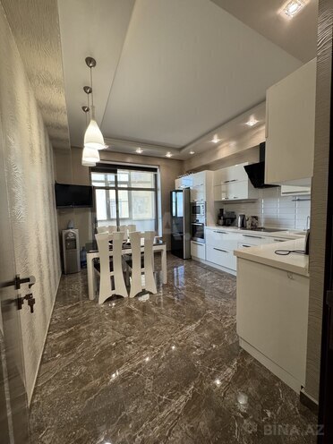 Сдаётся 3-комн. новостройка 175 м², м. Низами, photo 17 from 32