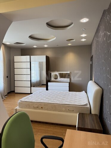 Сдаётся 3-комн. новостройка 175 м², м. Низами, photo 9 from 32