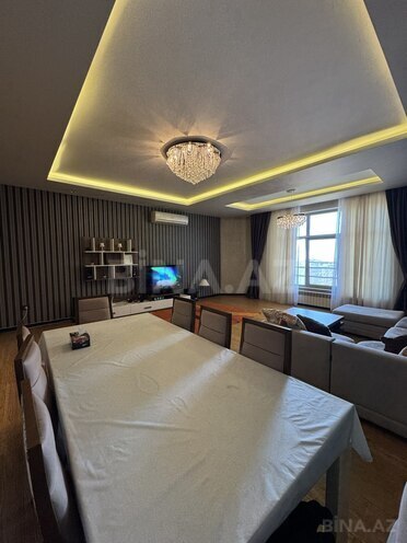 Сдаётся 3-комн. новостройка 175 м², м. Низами, photo 29 from 32