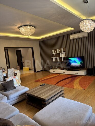 Сдаётся 3-комн. новостройка 175 м², м. Низами, photo 28 from 32