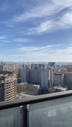 Продаётся 6-комн. новостройка 308 м², м. Низами, photo 3 from 9