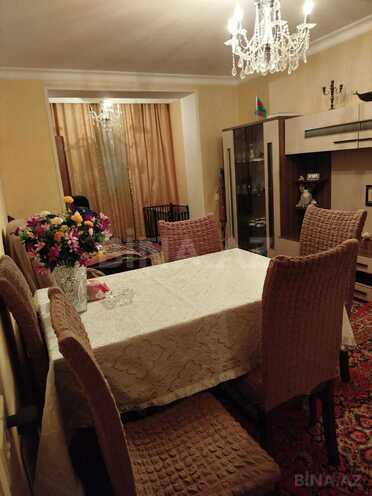 Satılır 2 otaqlı köhnə tikili 60 m², 28 May m., photo 3 from 11