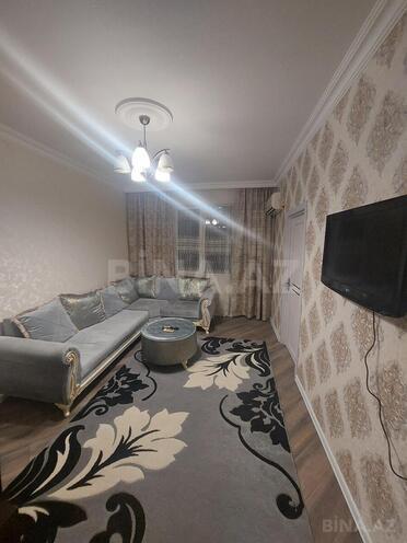 Продаётся 2-комн. вторичка 40 м², м. Мемар Аджеми, photo 1 from 10