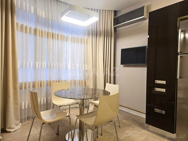 Продаётся 3-комн. новостройка 155 м², м. Низами, photo 15 from 32
