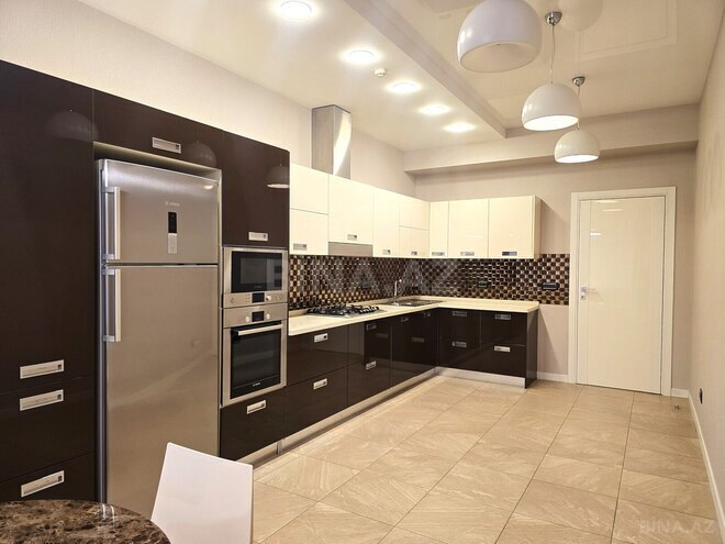 Продаётся 3-комн. новостройка 155 м², м. Низами, photo 17 from 32