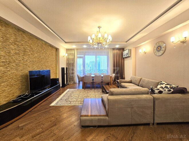 Продаётся 3-комн. новостройка 155 м², м. Низами, photo 8 from 32