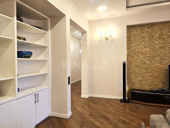Продаётся 3-комн. новостройка 155 м², м. Низами, photo 11 from 32