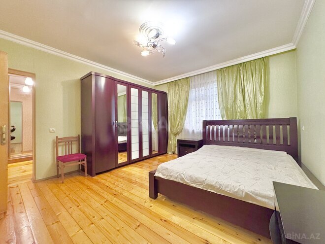 Satılır 4 otaqlı köhnə tikili 110 m², Qara Qarayev m., photo 13 from 20