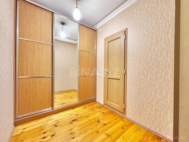 Satılır 4 otaqlı köhnə tikili 110 m², Qara Qarayev m., photo 16 from 20