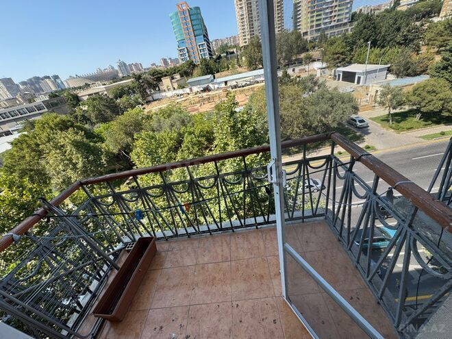 Продаётся 3-комн. вторичка 90 м², м. Низами, photo 15 from 17