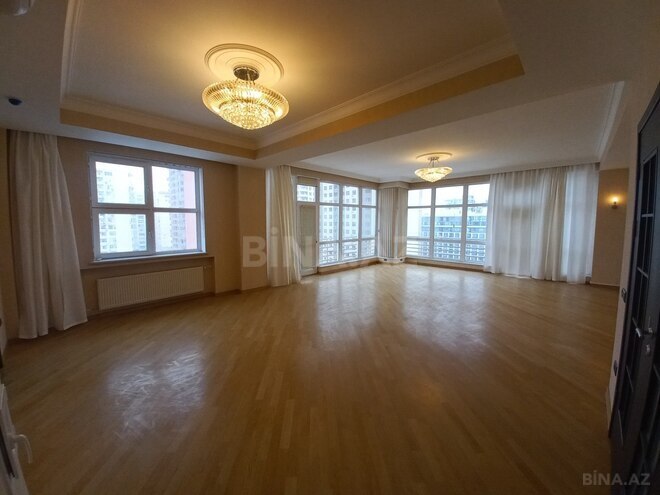 Satılır 4 otaqlı yeni tikili 216 m², 28 May m., photo 1 from 19