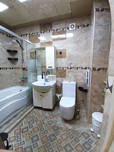 Satılır 3 otaqlı köhnə tikili 100 m², 28 May m., photo 19 from 23