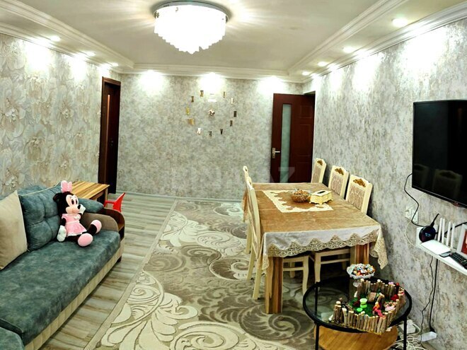 Продаётся 4-комн. вторичка 96 м², м. Нефтчиляр, photo 16 from 32