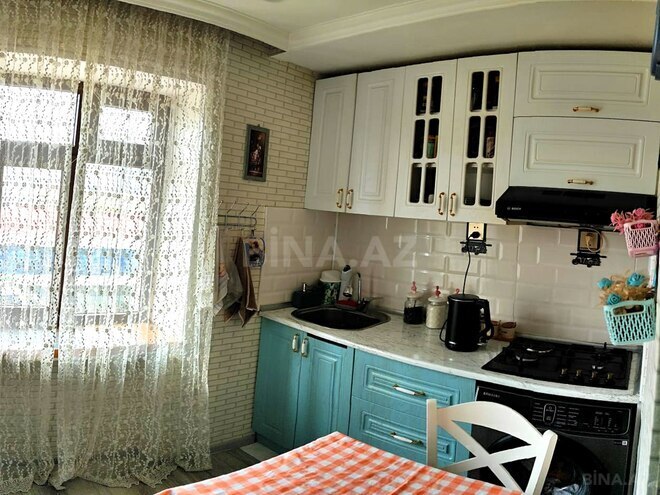 Продаётся 4-комн. вторичка 96 м², м. Нефтчиляр, photo 20 from 32