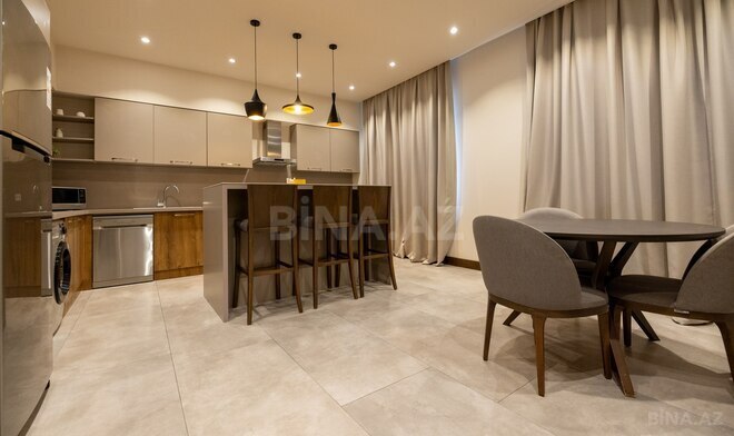 Сдаётся 3-комн. новостройка 125 м², м. Низами, photo 6 from 12